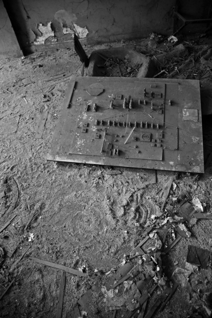 Detail in the control room 1